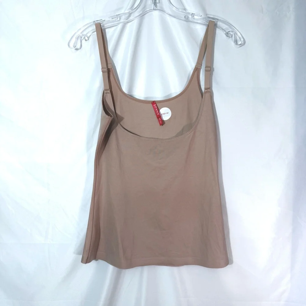 NWOT Spanx Socialite Lightweight Shaping Camisole With Adjustable Straps Size 1X
